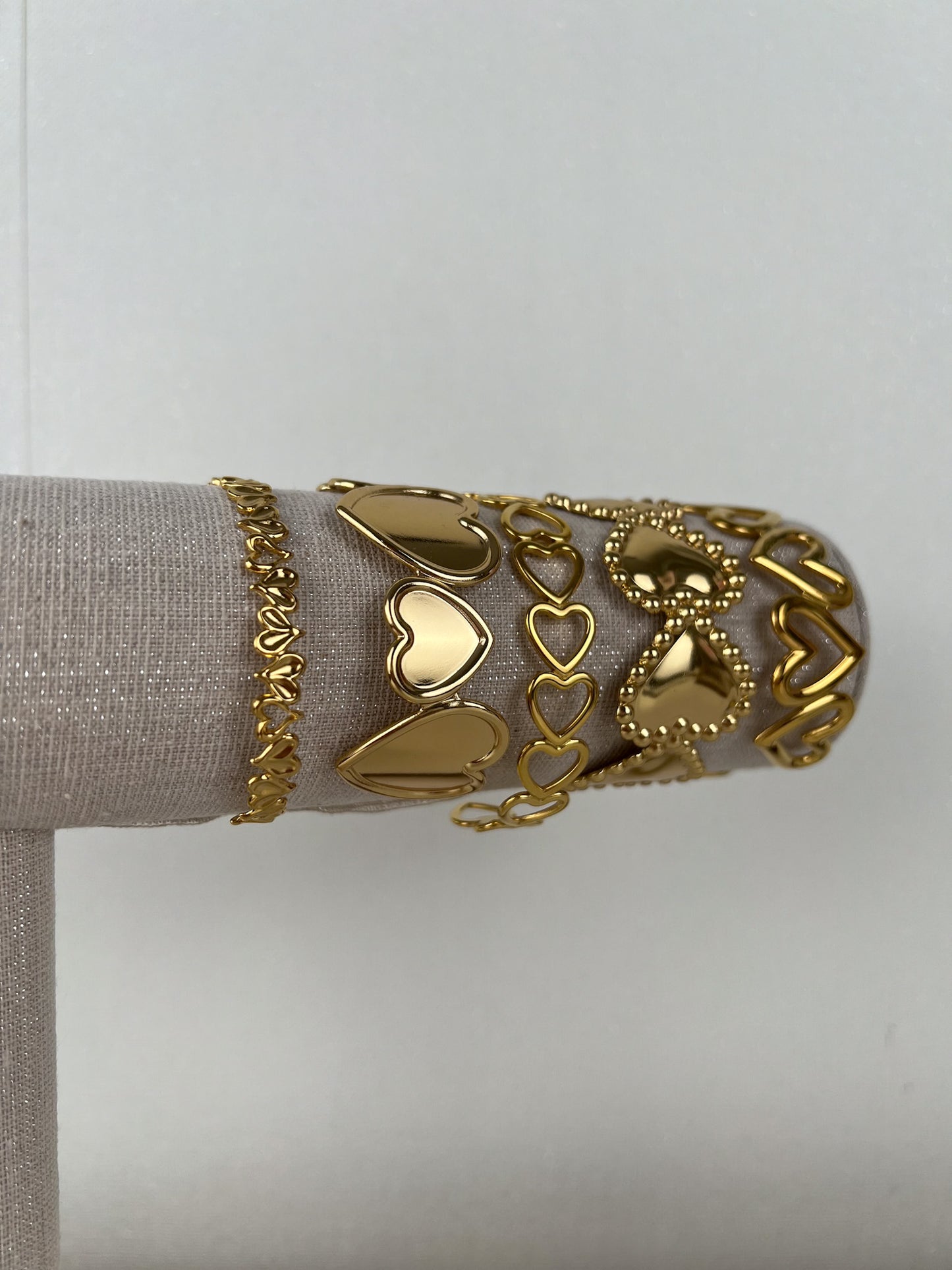 Bangle armband statement hartjes zij