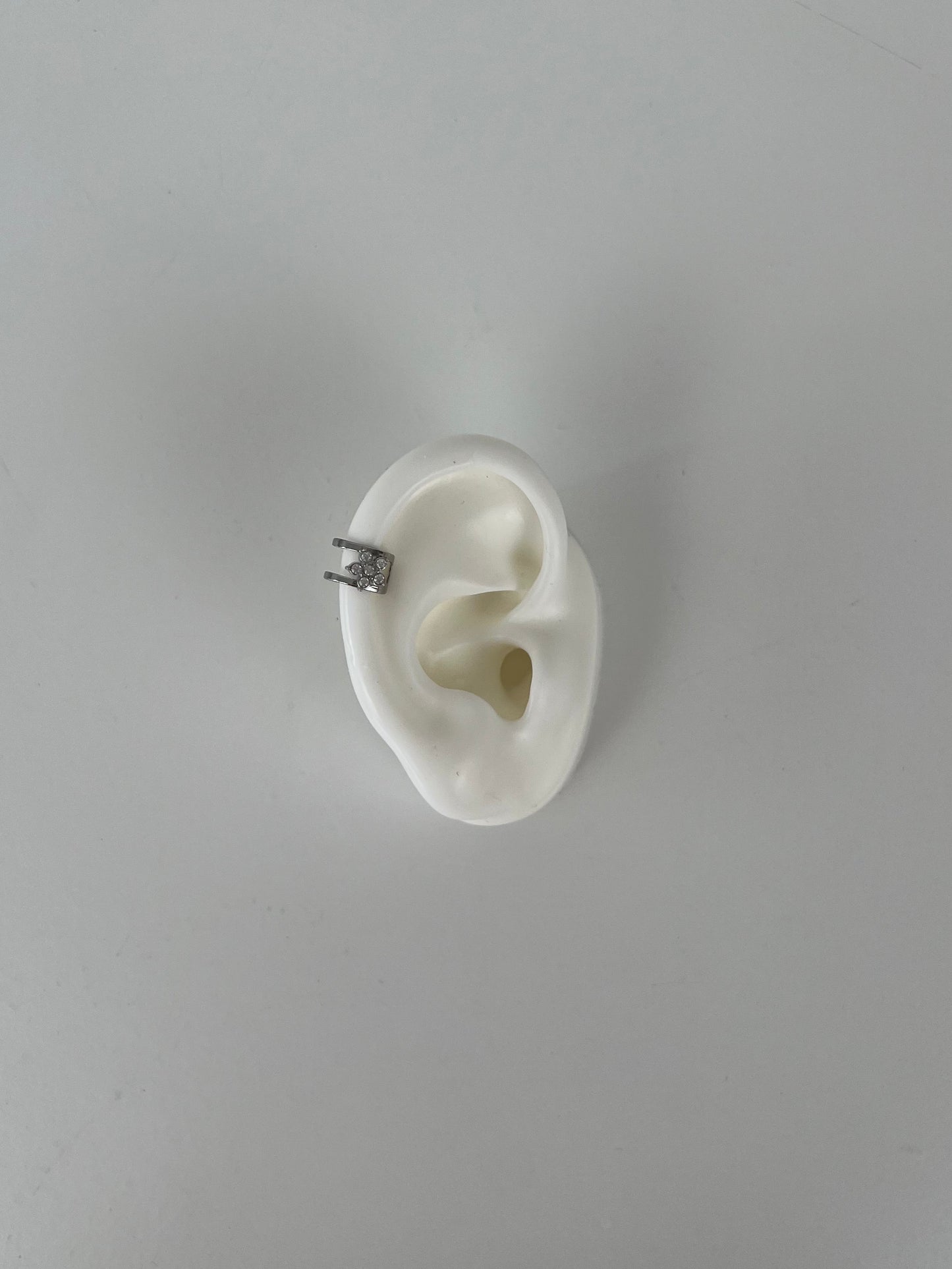 Earcuff strass bloemetje