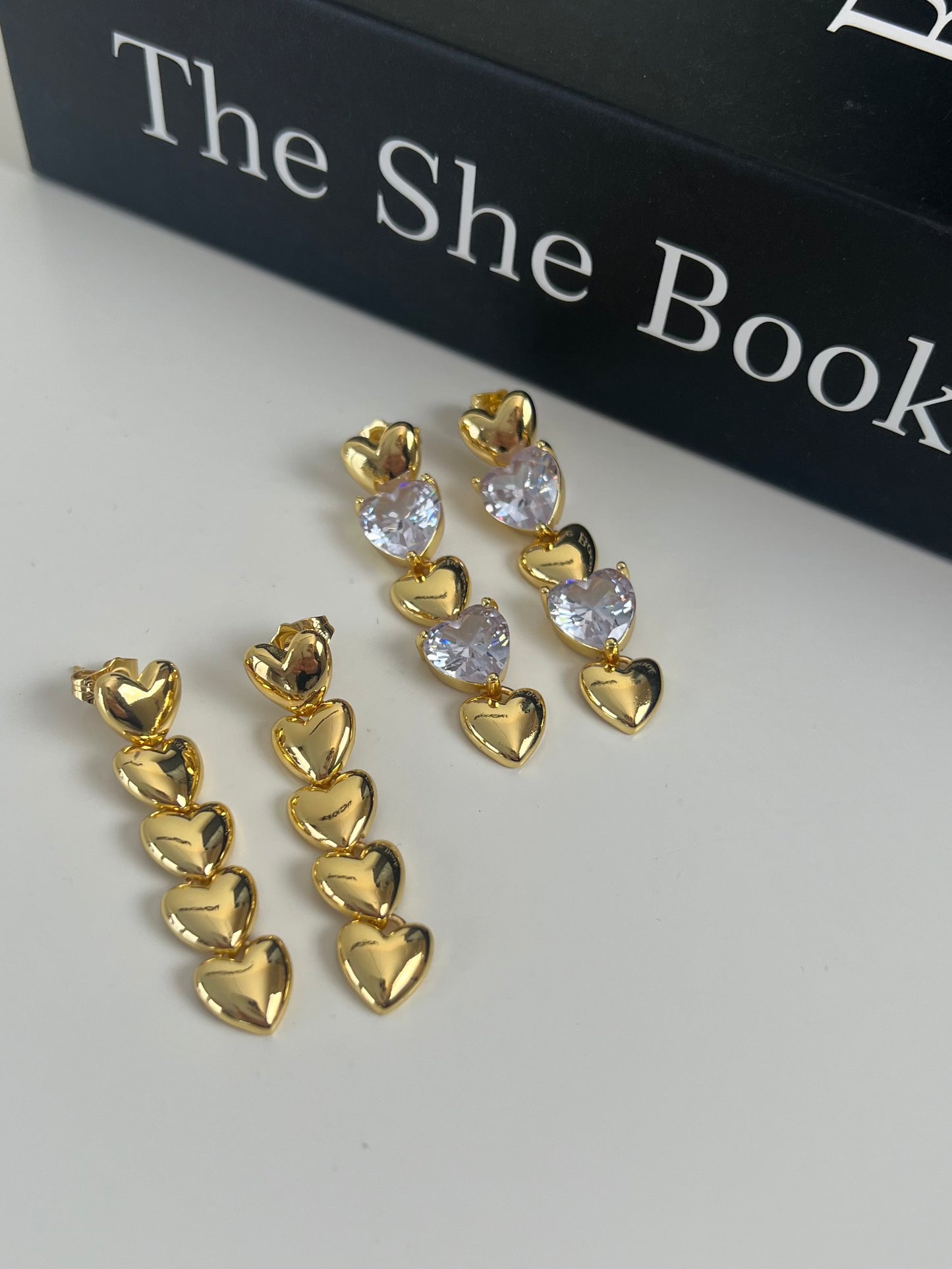 Oorbellen 5 hearts with strass hearts in a row