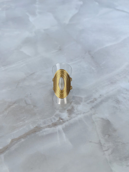 Statement ring ovaal met patroon en platte steen