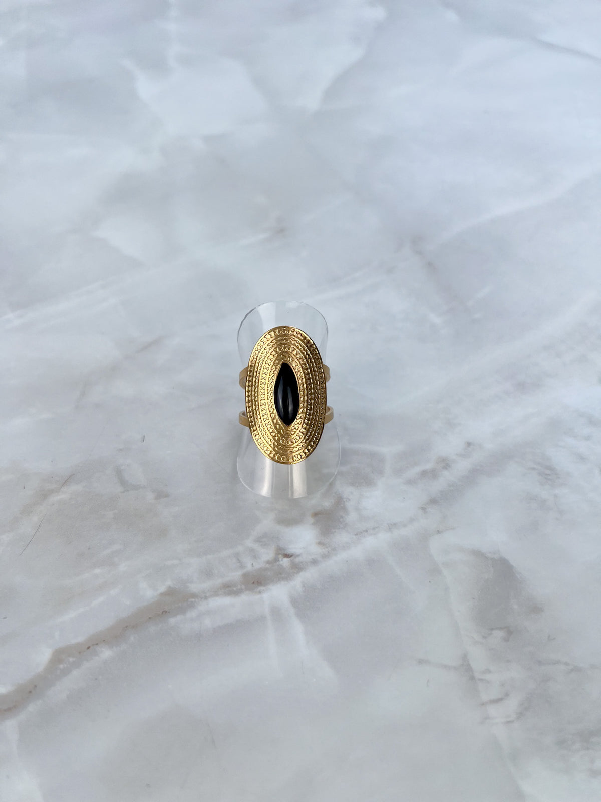 Statement ring ovaal met patroon en platte steen