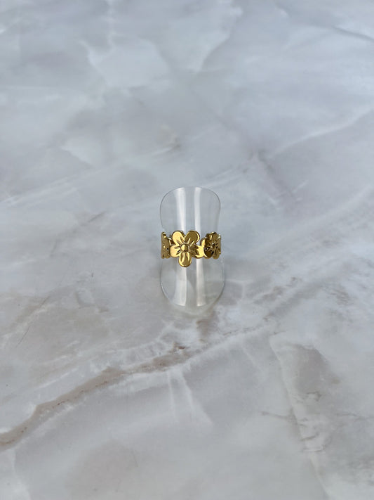 Ring met bloemetjes