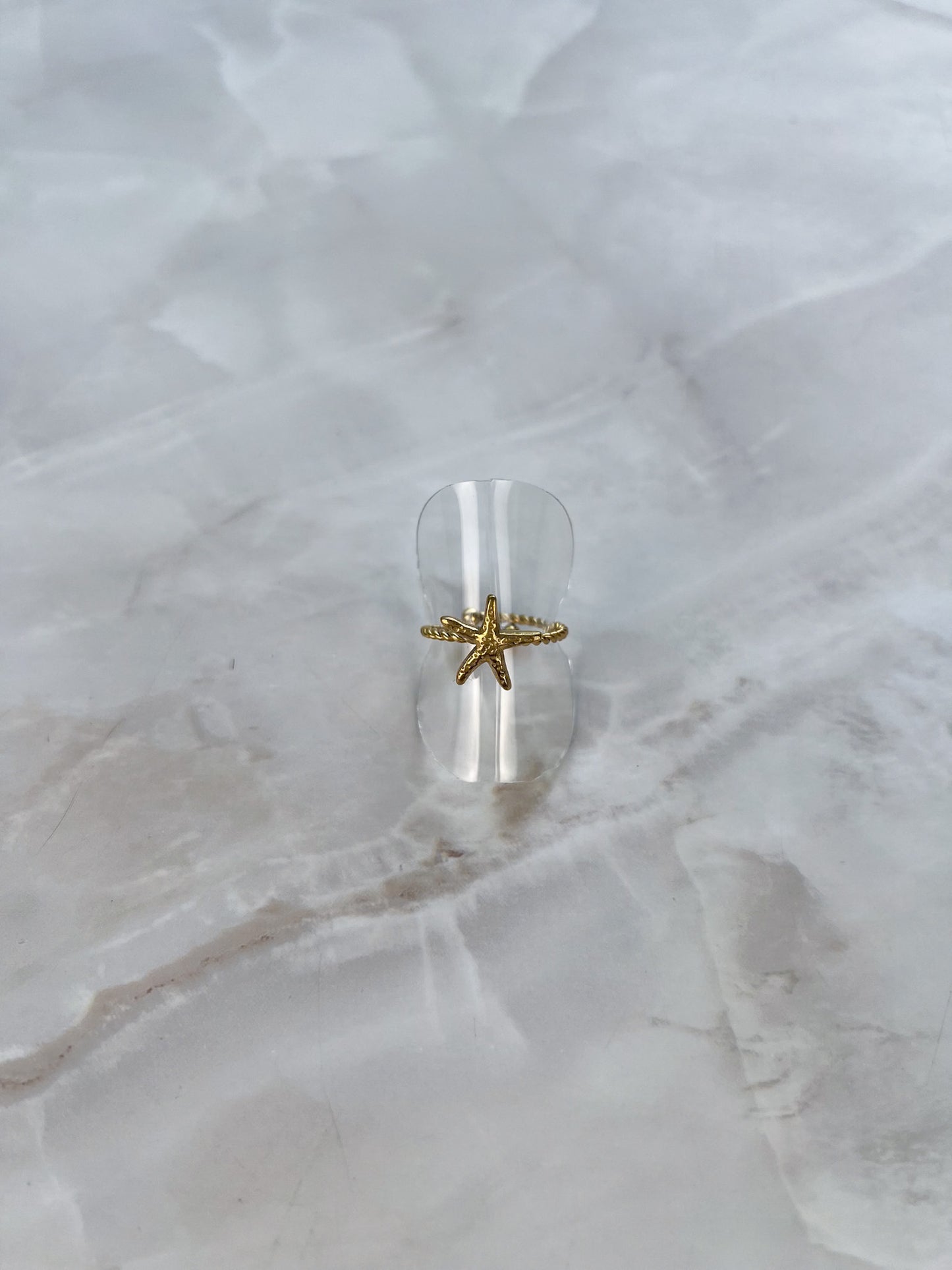 Ring small zeesterretje met patroon