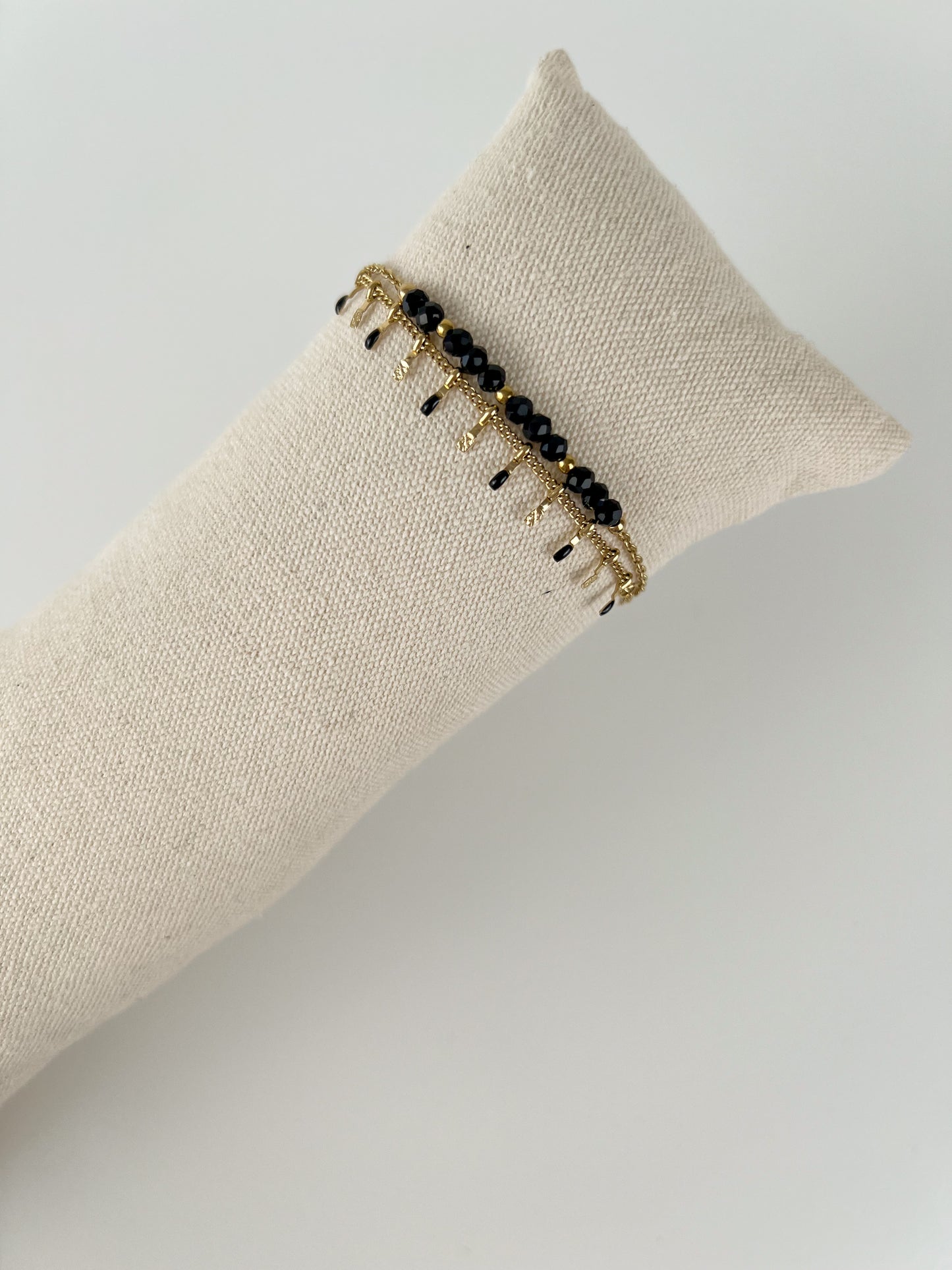 Armband 2 laagjes met kleuren kraaltjes