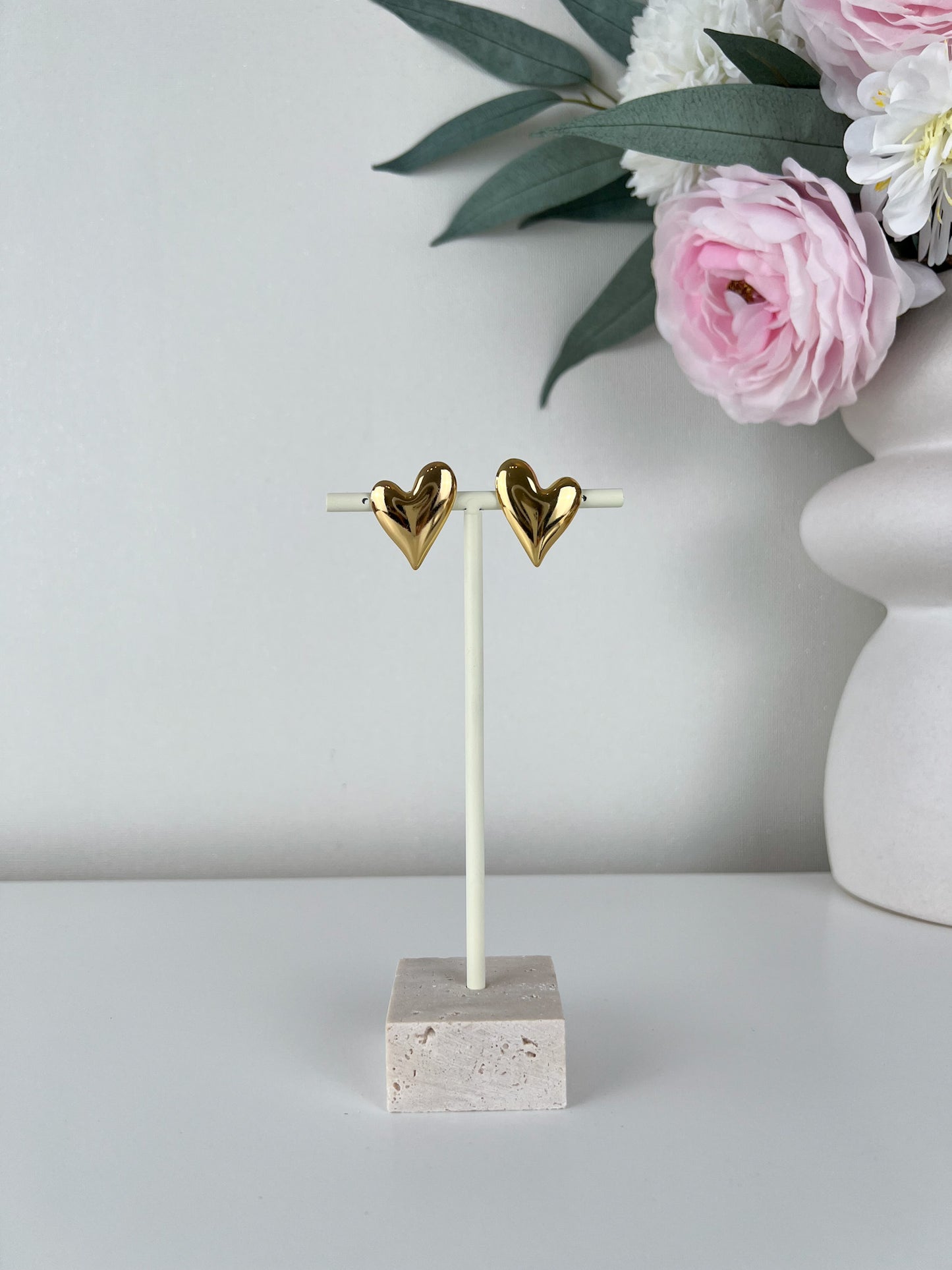Studs oorbellen asymmetrische hart