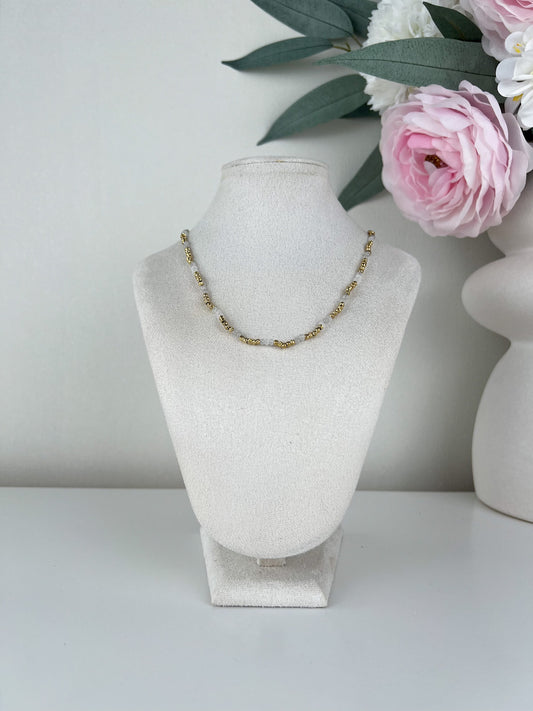 Ketting kraaltjes wit met goud