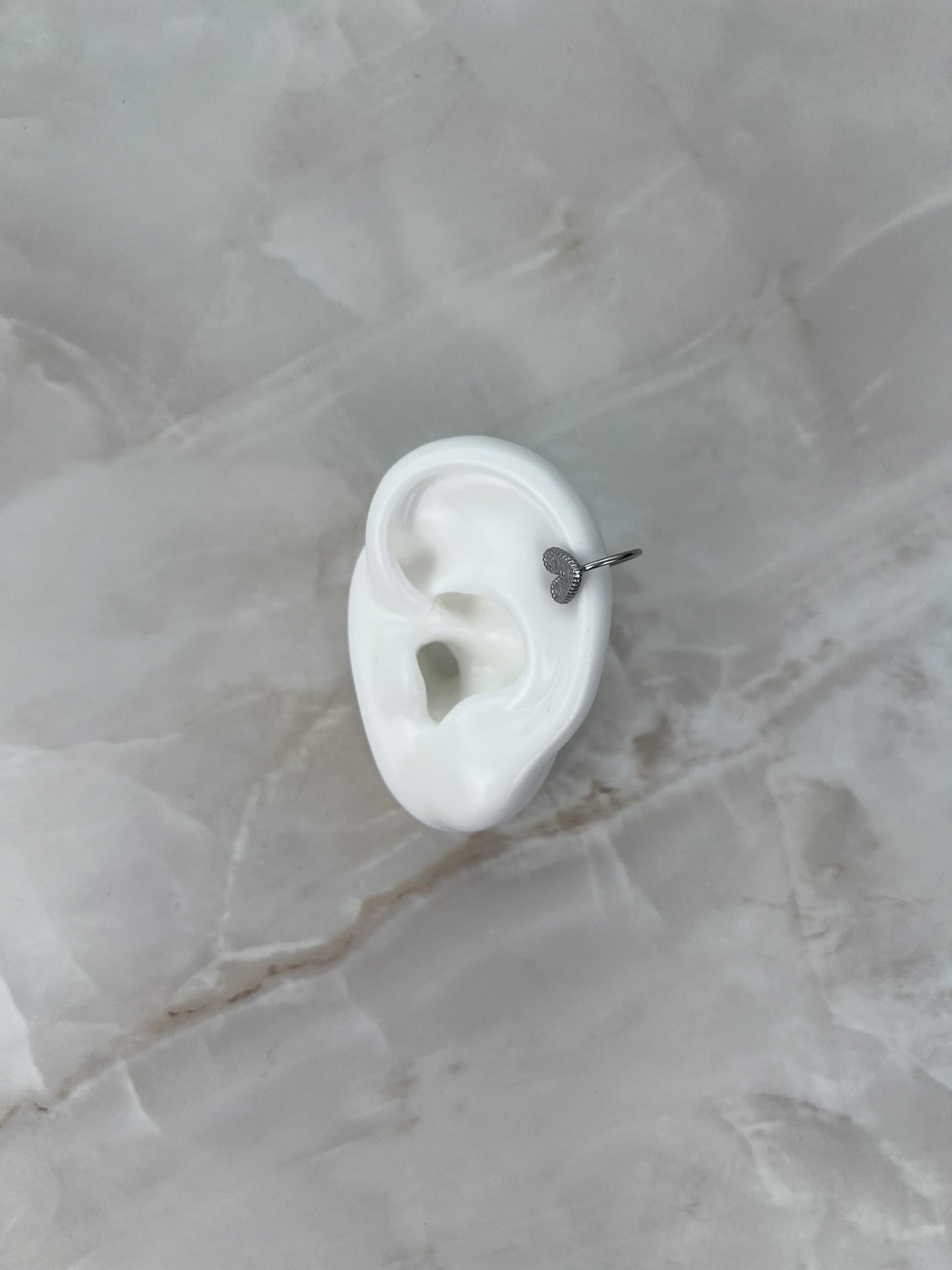 Earcuff klein hartje