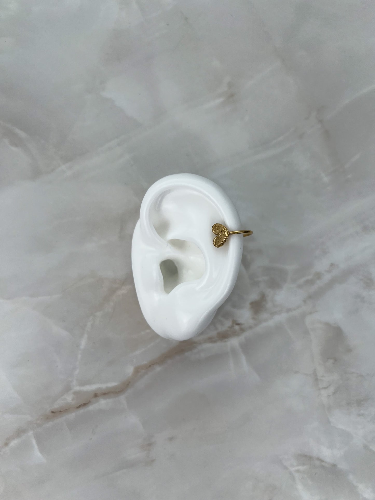Earcuff klein hartje