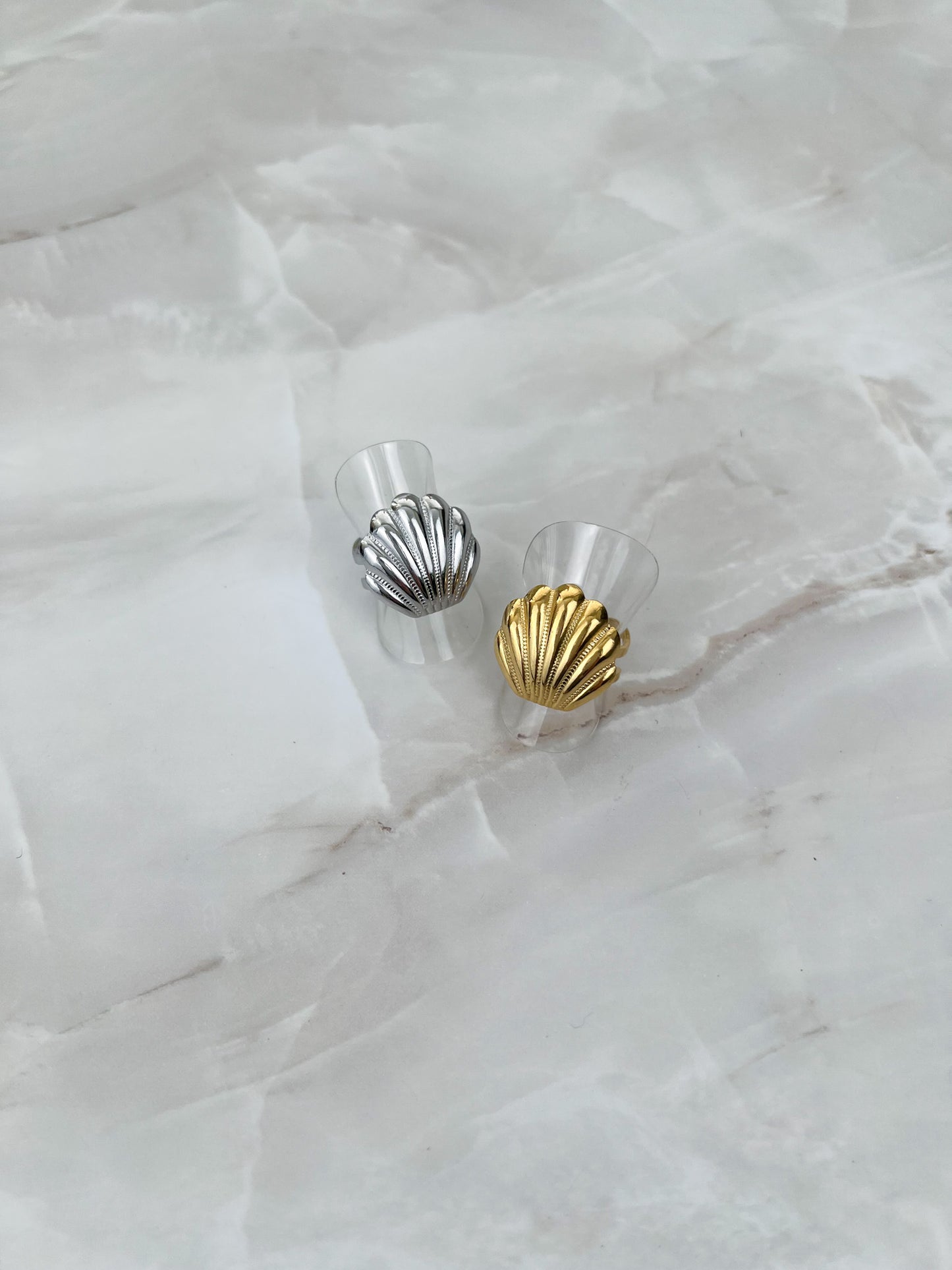 Ring big shell