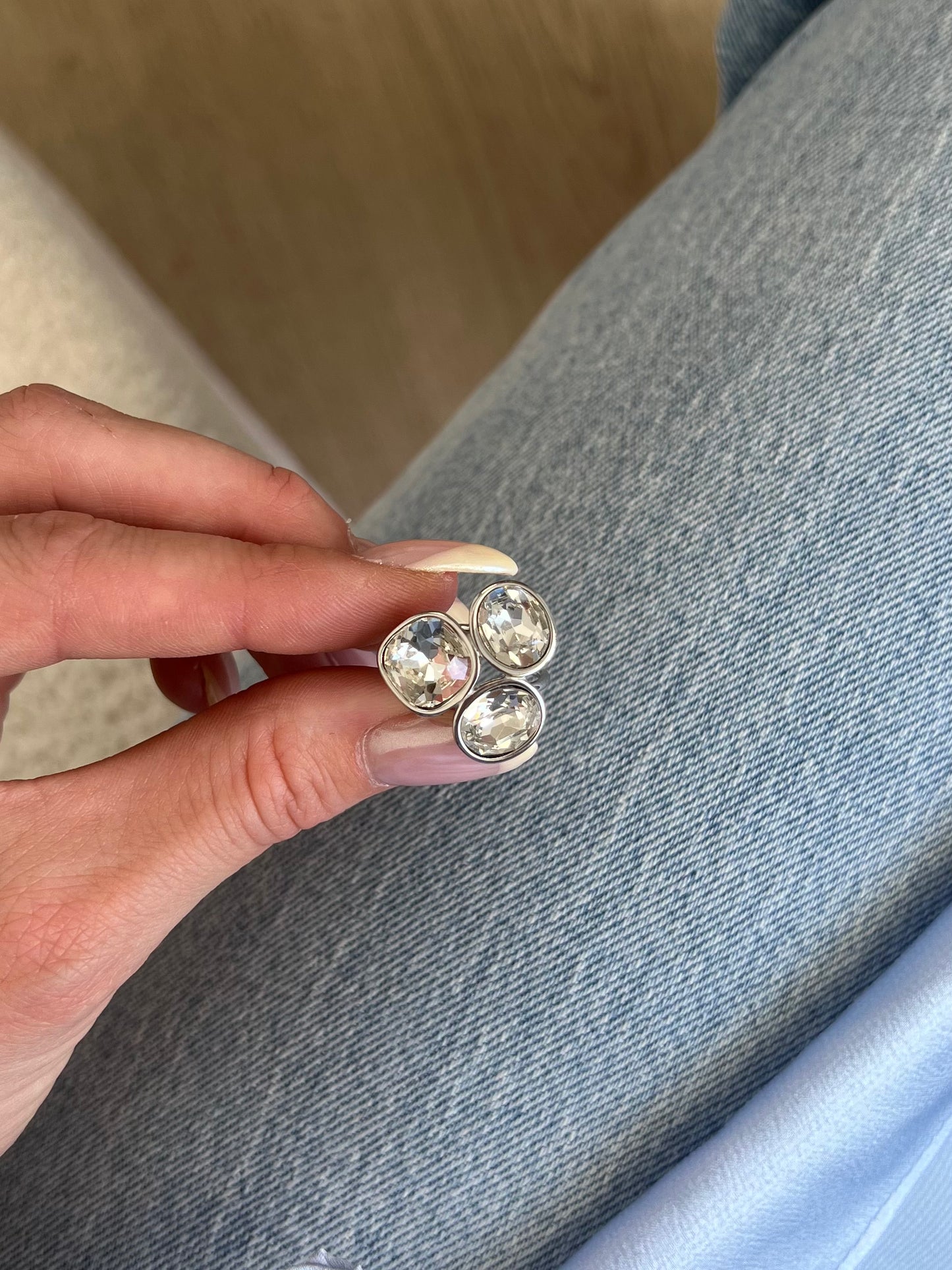 Ring 3 verbonden diamanten stenen