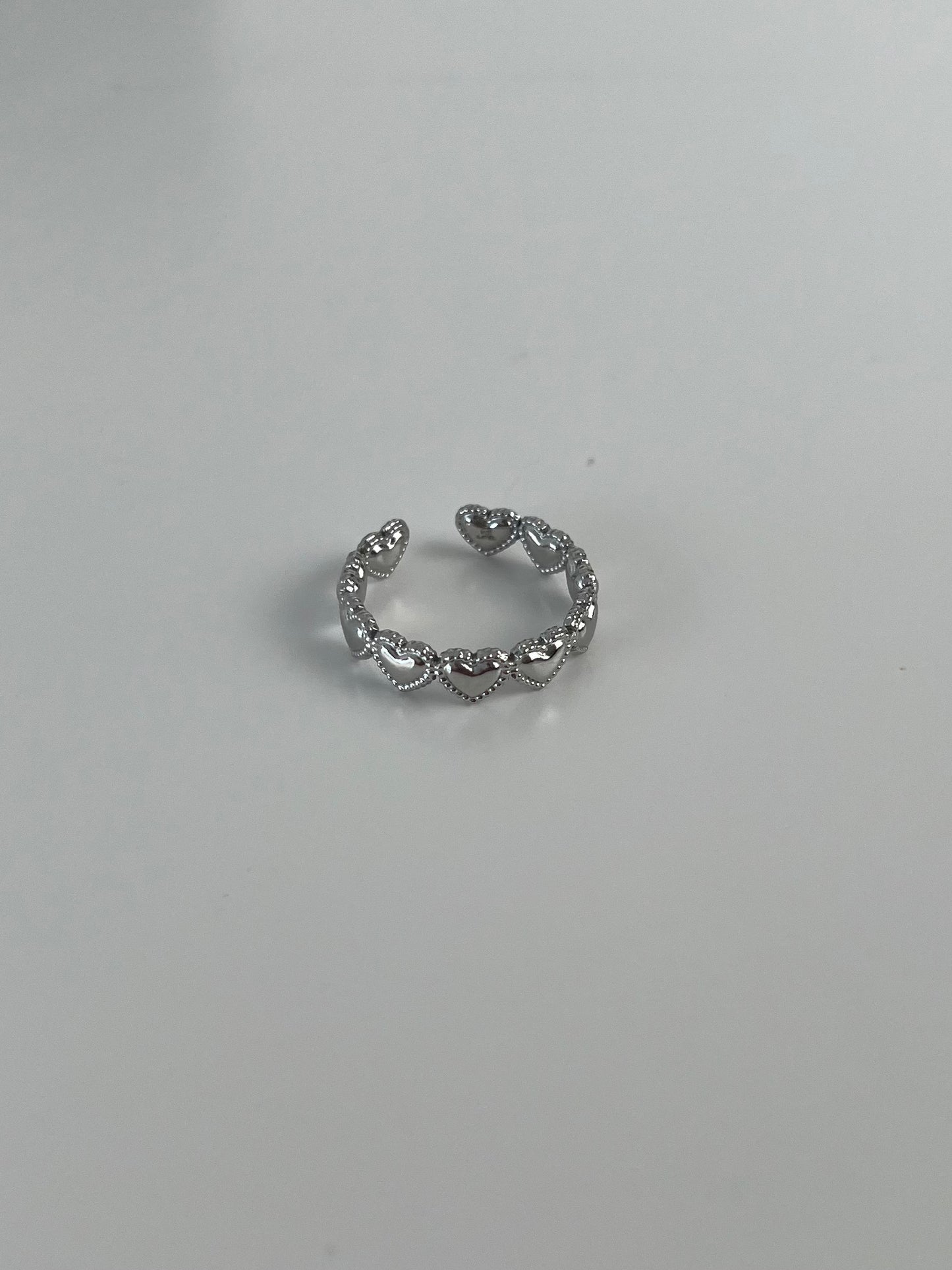 Ring small hearts met patroon