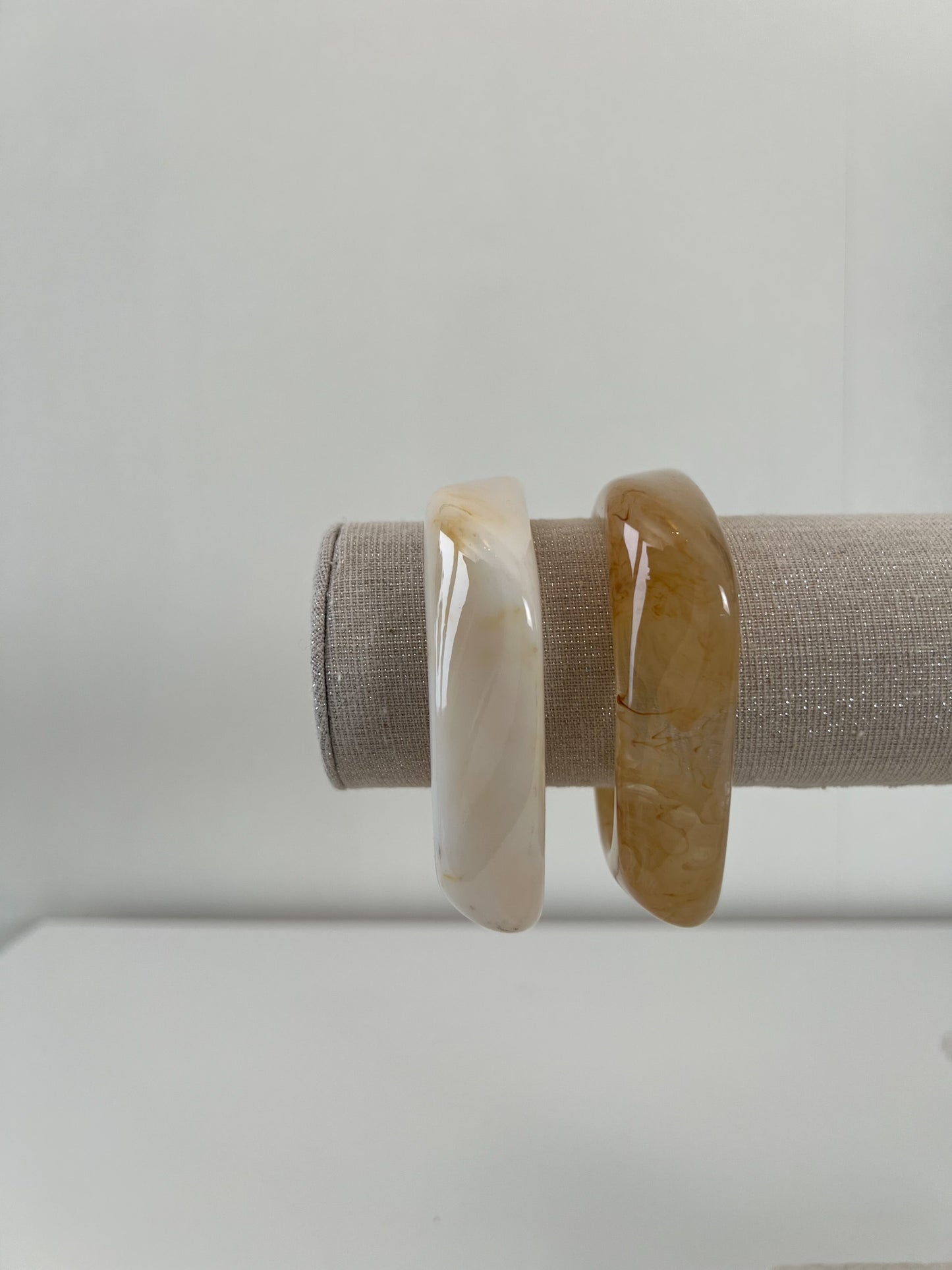 Acryl bangle 'square'