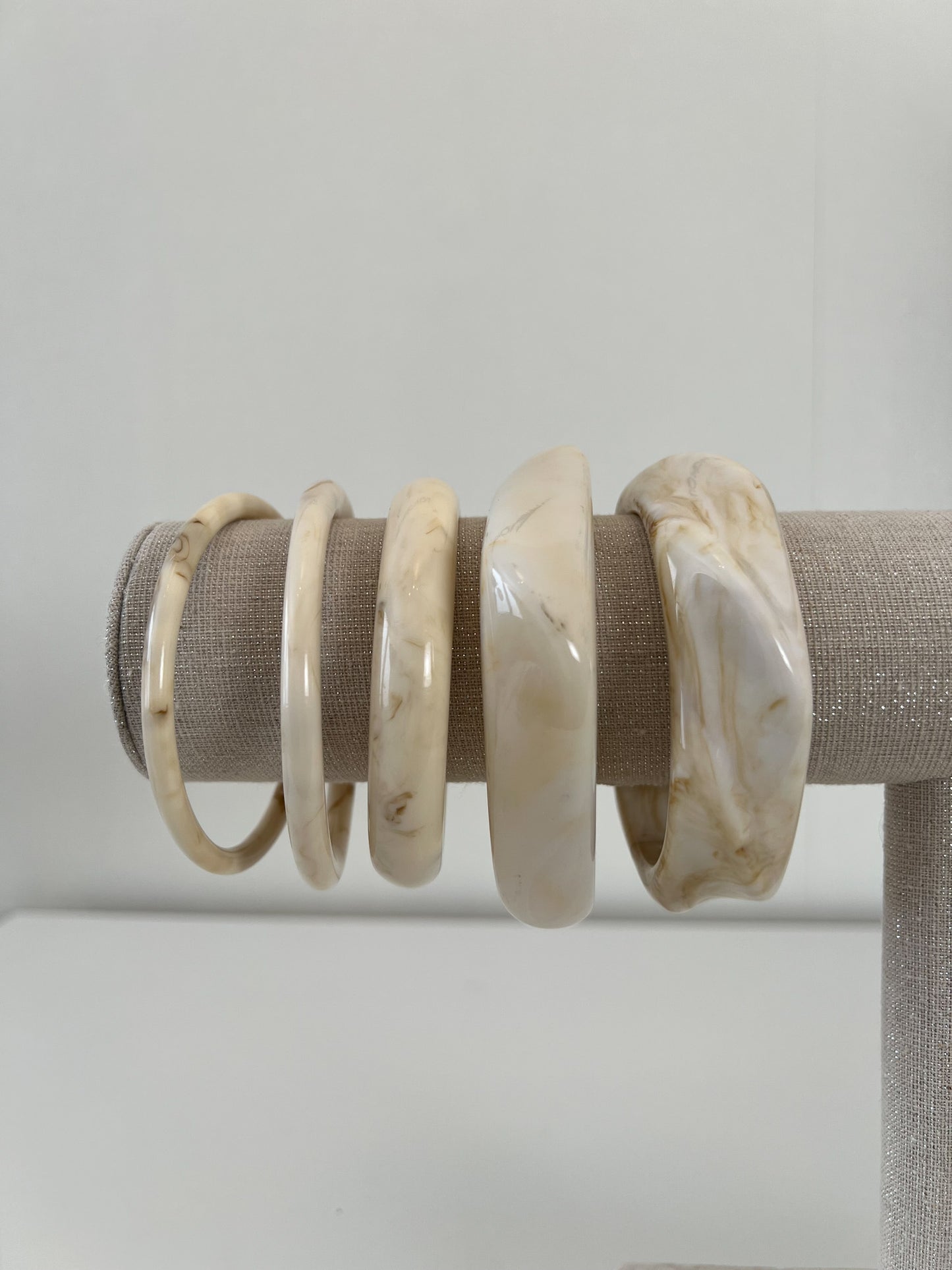 Acryl bangle gedraaid