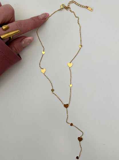 Ketting hartjes in een V