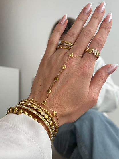 Handchain hartjes op een rij strass