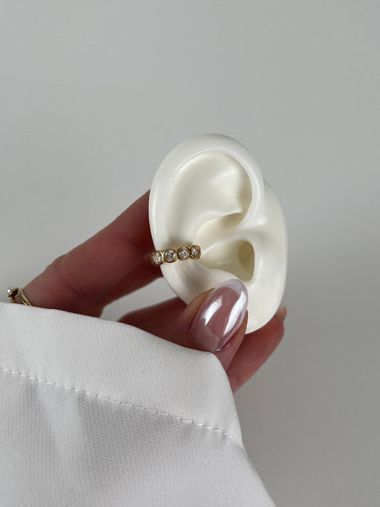 Earcuff ronde diamantjes