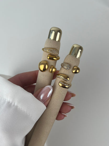 Ring open voorzijde met bolletje strass