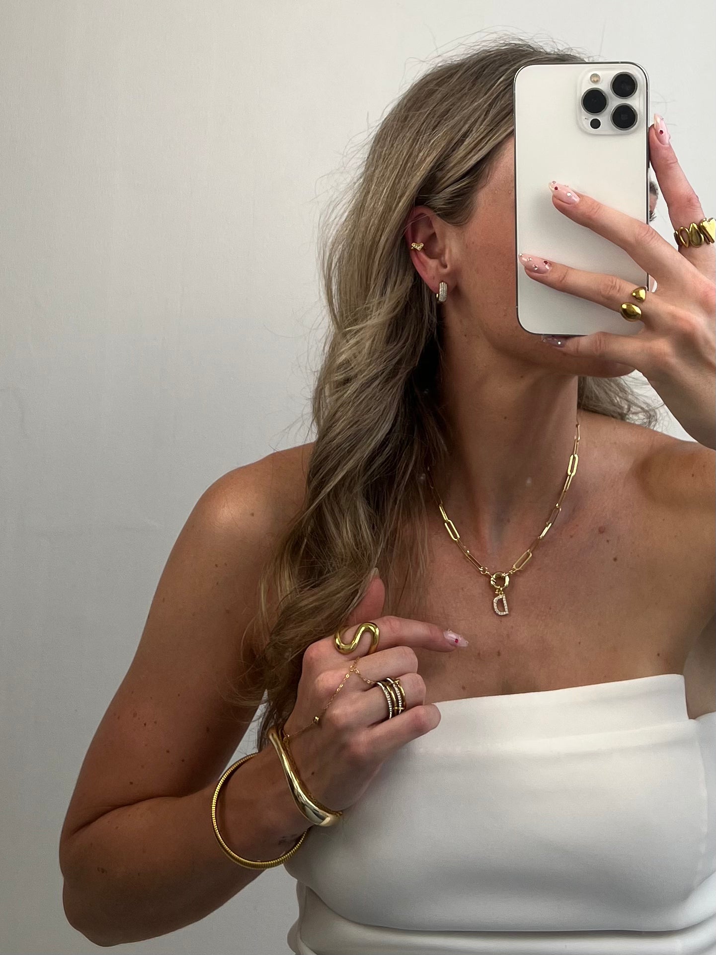 Strass letter necklace voorsluiting