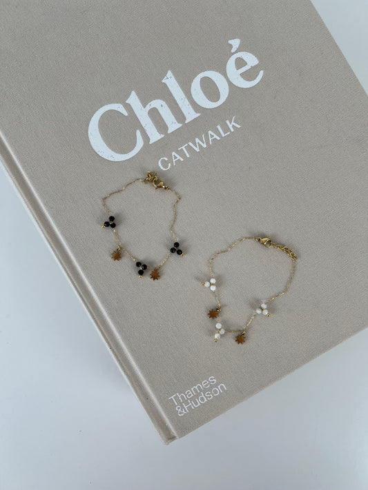Fijne armband met fijne kraaltjes en bedeltjes