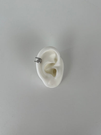 Earcuff strass bloemetje