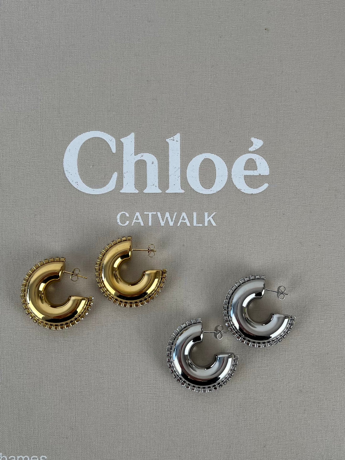 Hoop earrings met strass rand