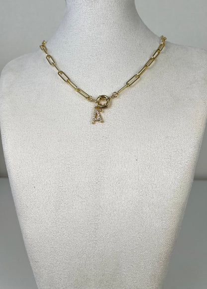 Strass letter necklace voorsluiting