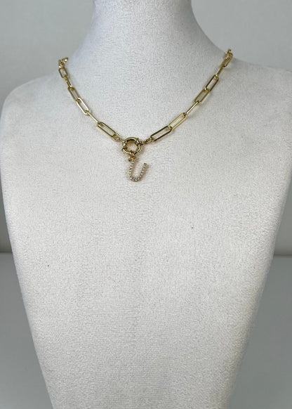 Strass letter necklace voorsluiting