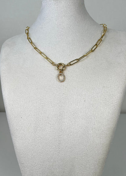 Strass letter necklace voorsluiting