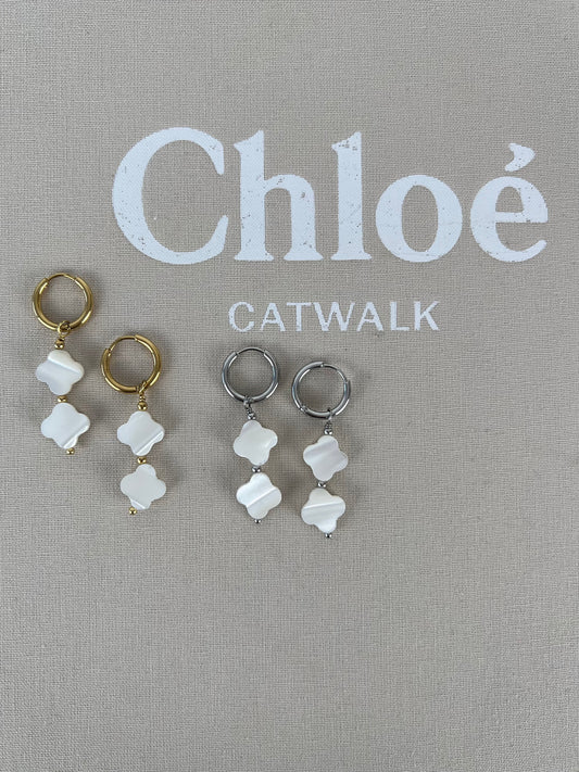 Oorbellen hangers witte klavers