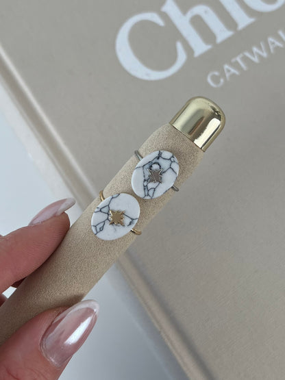 Ring marble stone met ster
