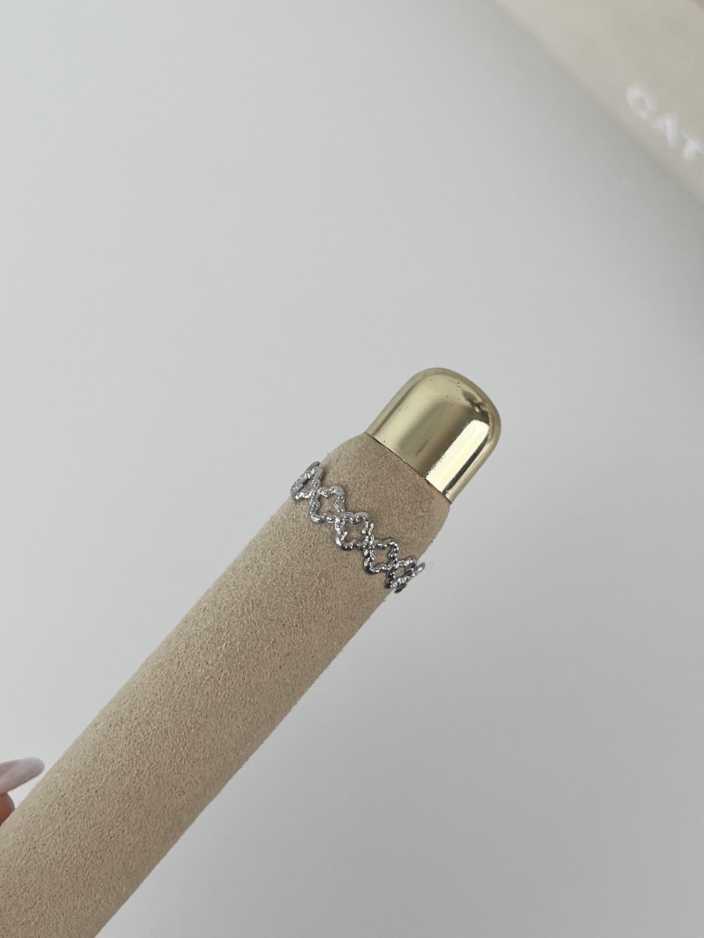 Ring open klavers zilver