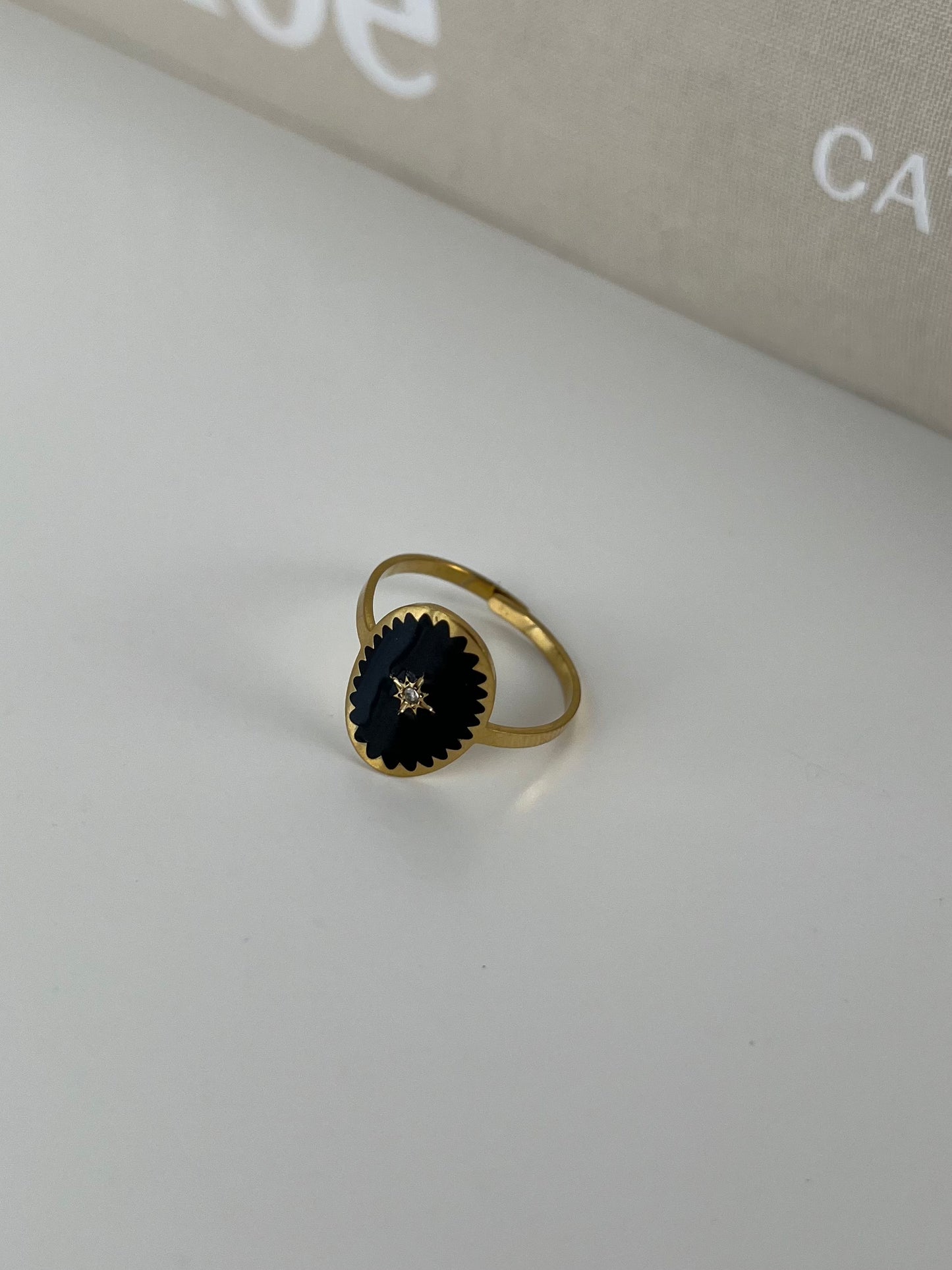 Ring ovaal met kleur ster patroon
