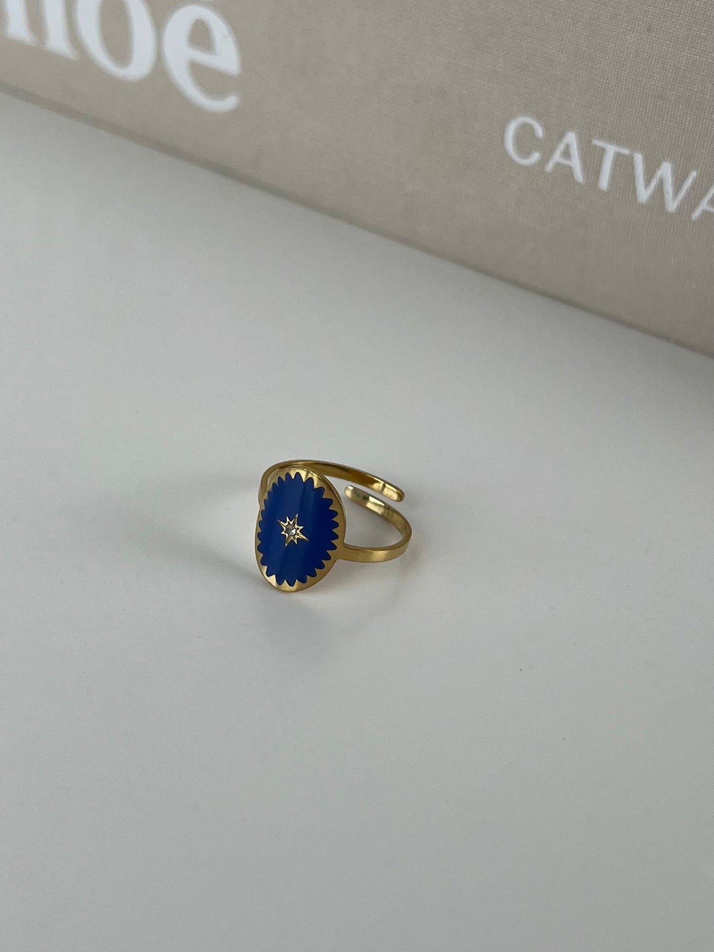 Ring ovaal met kleur ster patroon