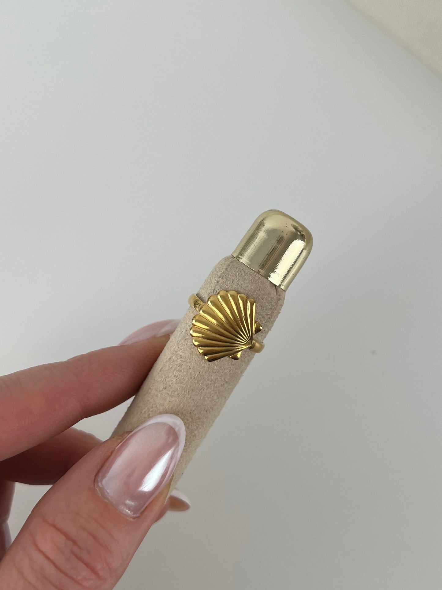 Ring schelp goud #1