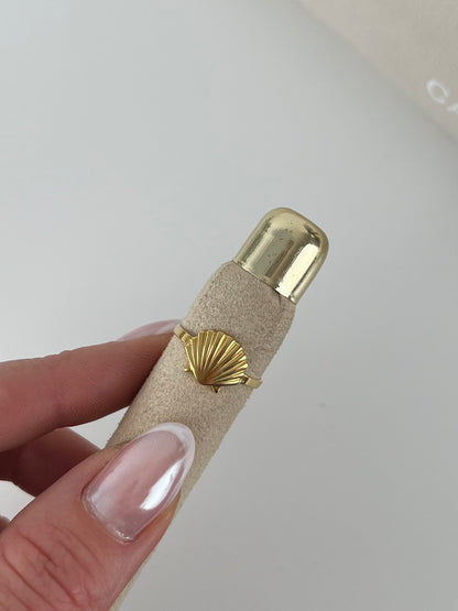 Ring schelp goud #2