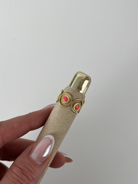 Ring ronde rondjes met roze dots