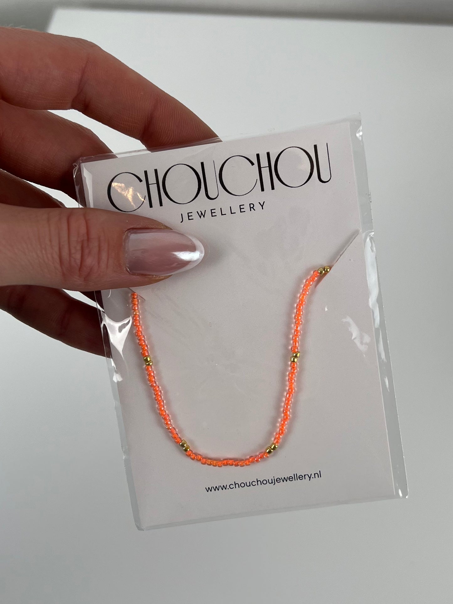 Ketting gekleurde glaskraaltjes