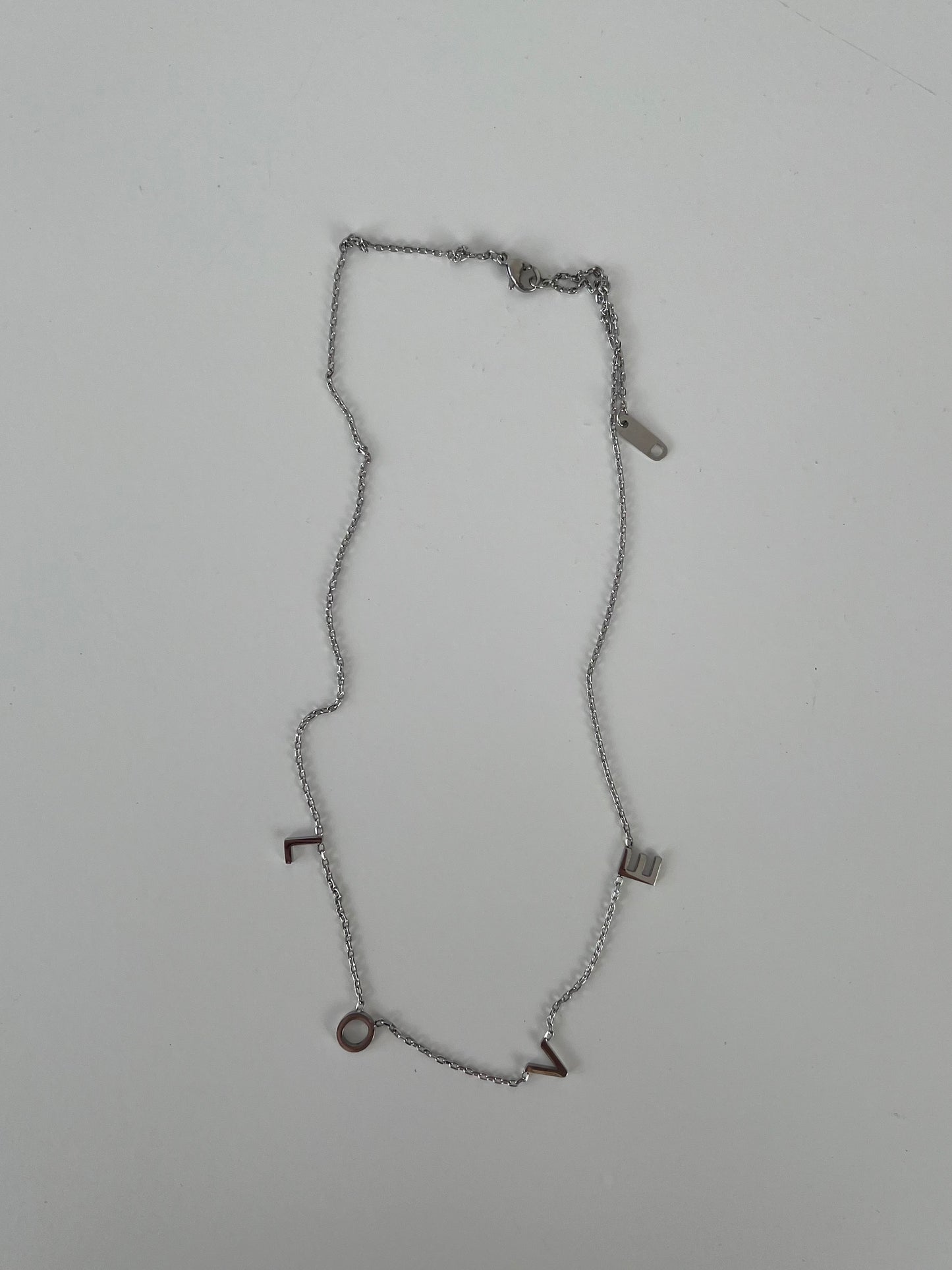 Ketting 'love' letters