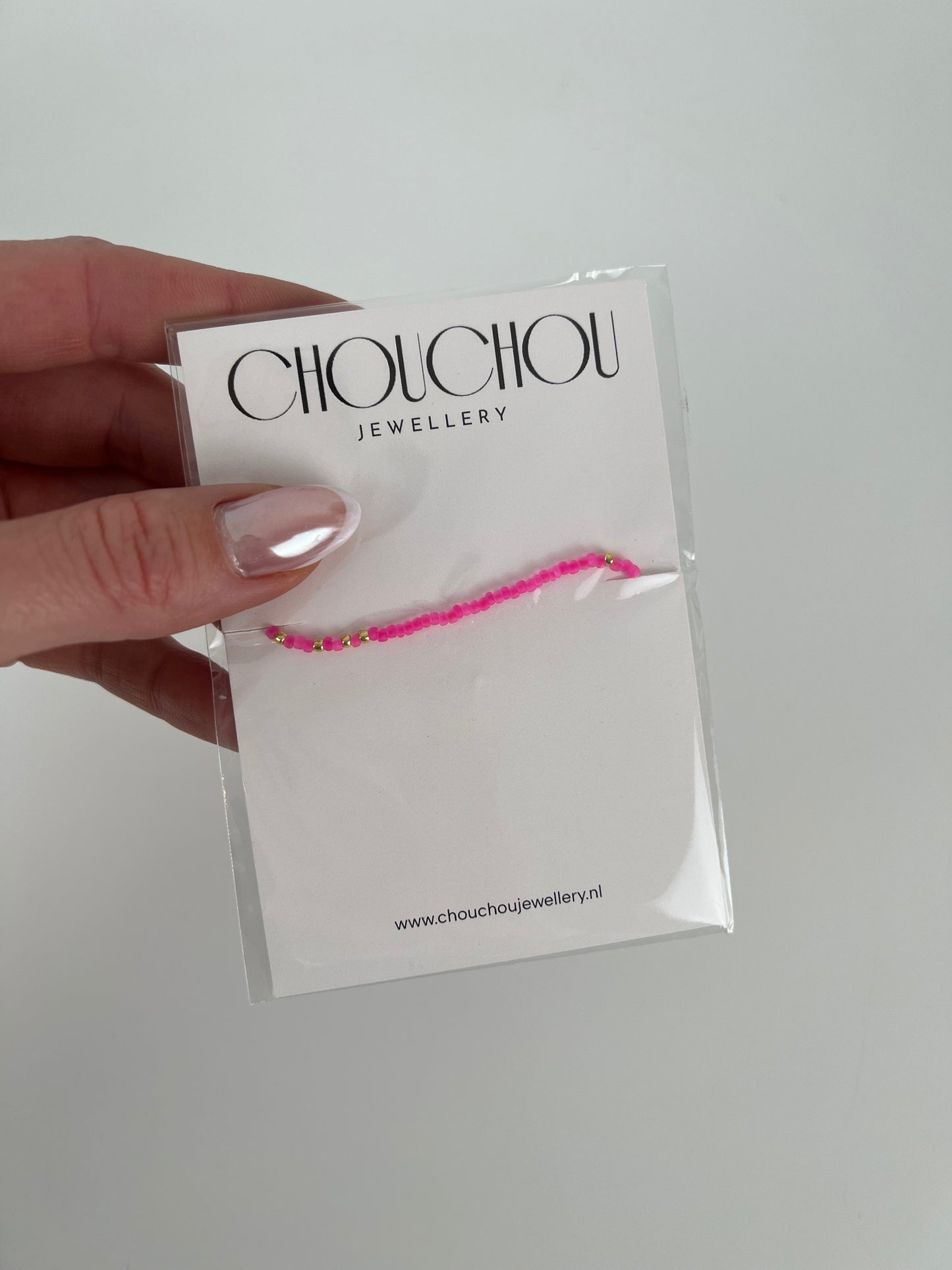 Armband gekleurde glaskraaltjes