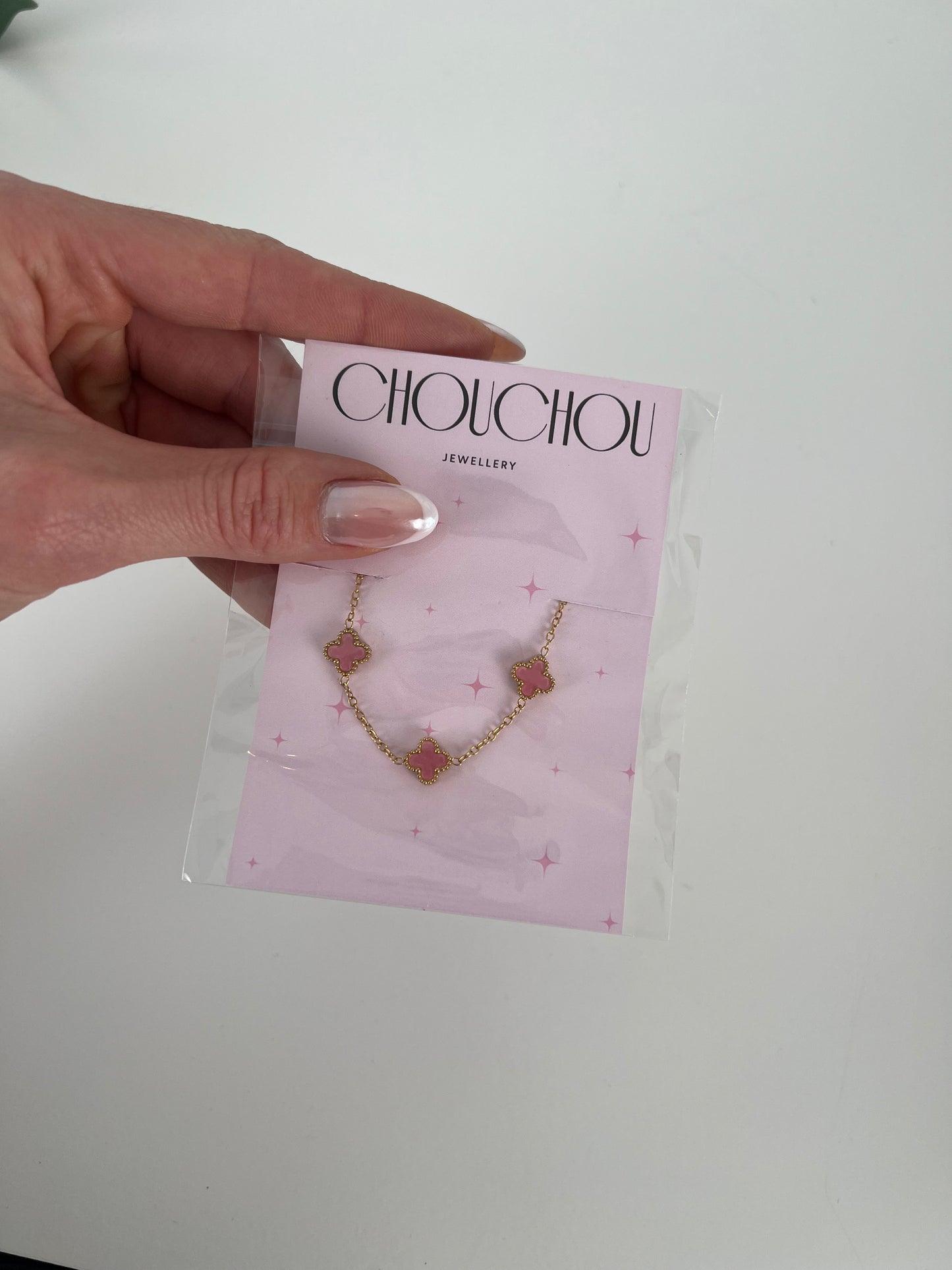 Armband gekleurde klavers