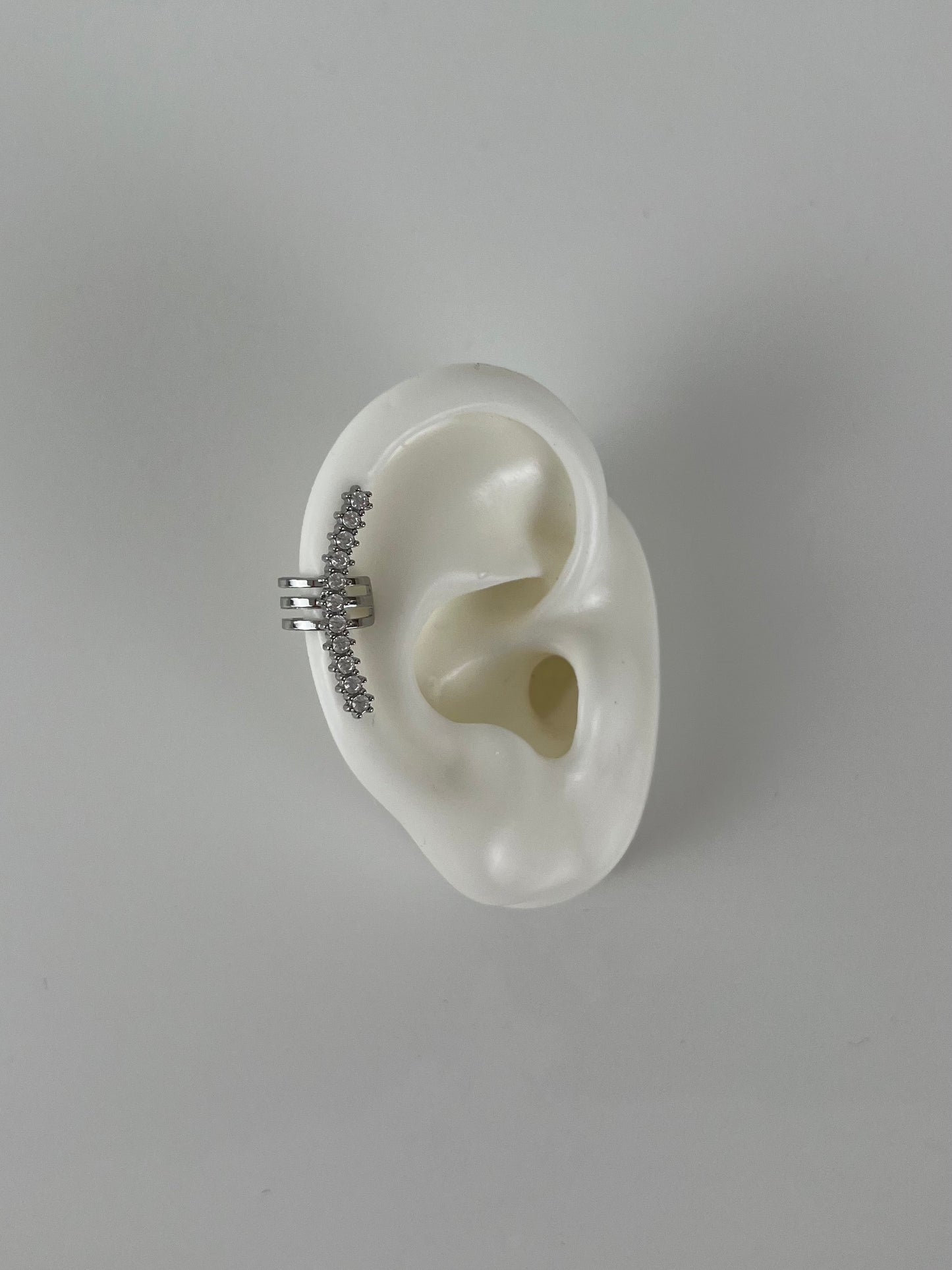 Earcuff sparkle on your ear