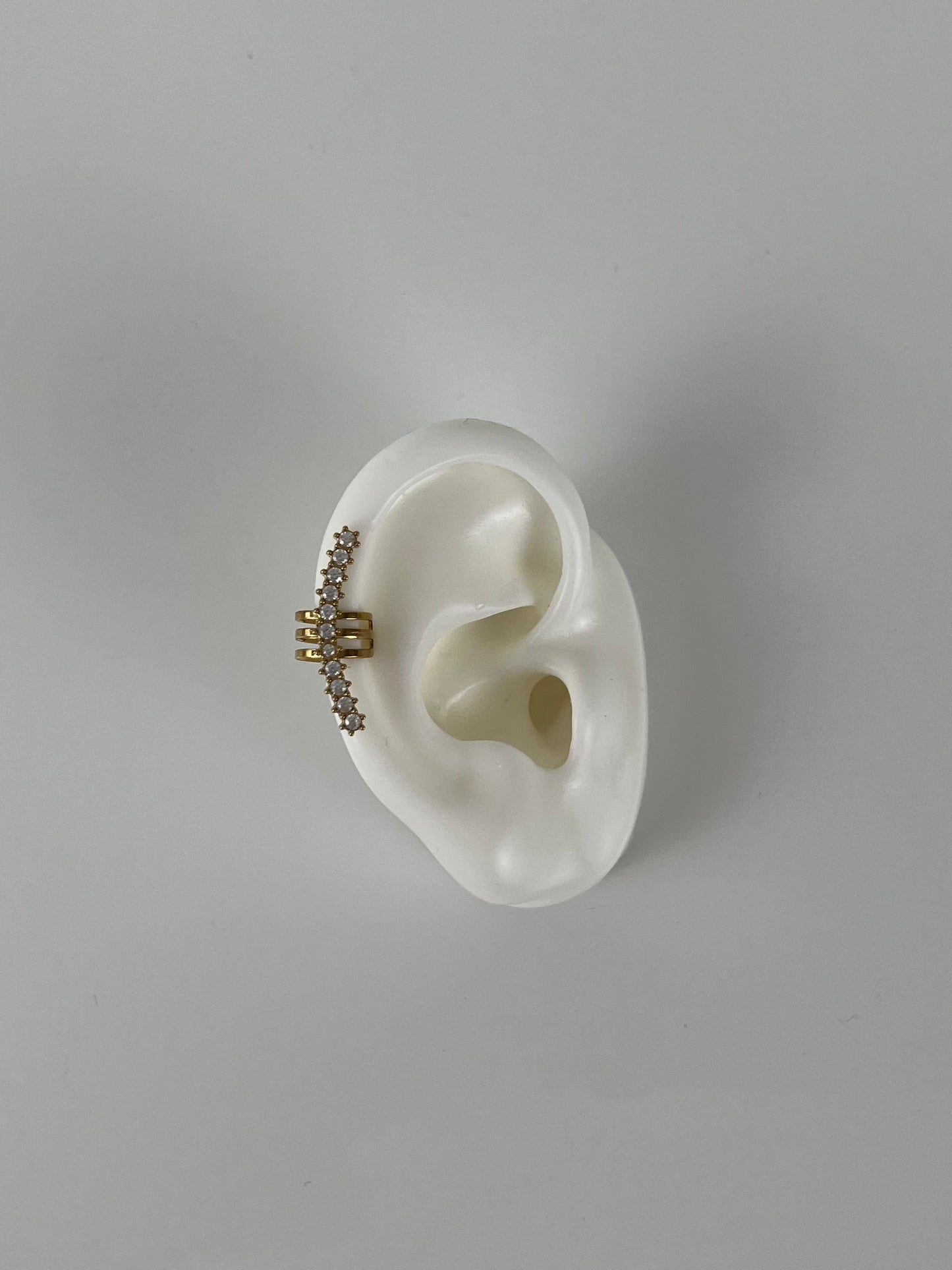 Earcuff sparkle on your ear