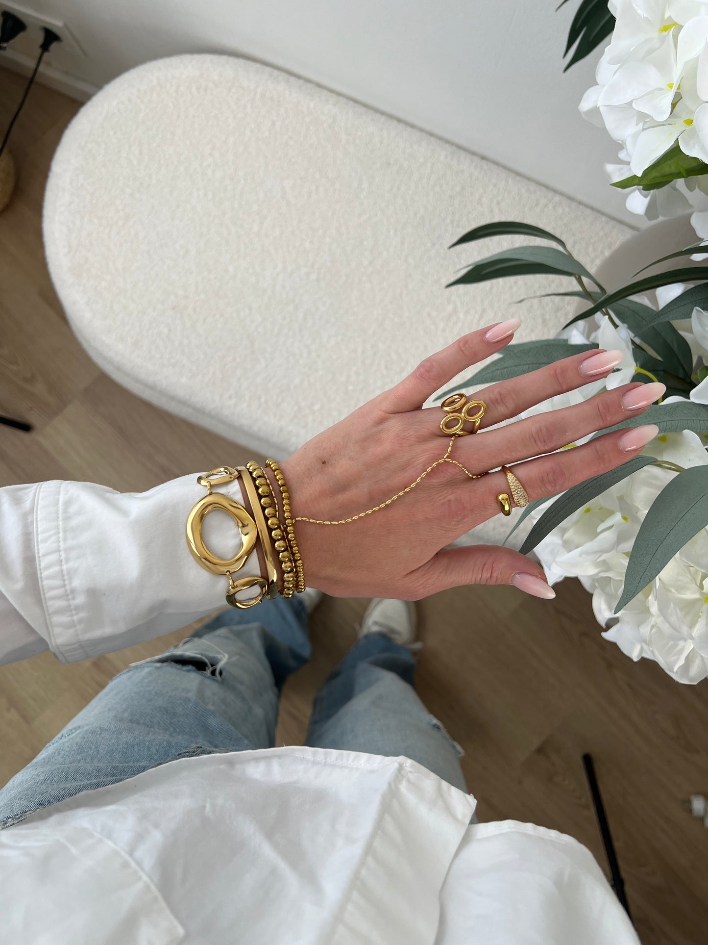 Hand chain rice grain