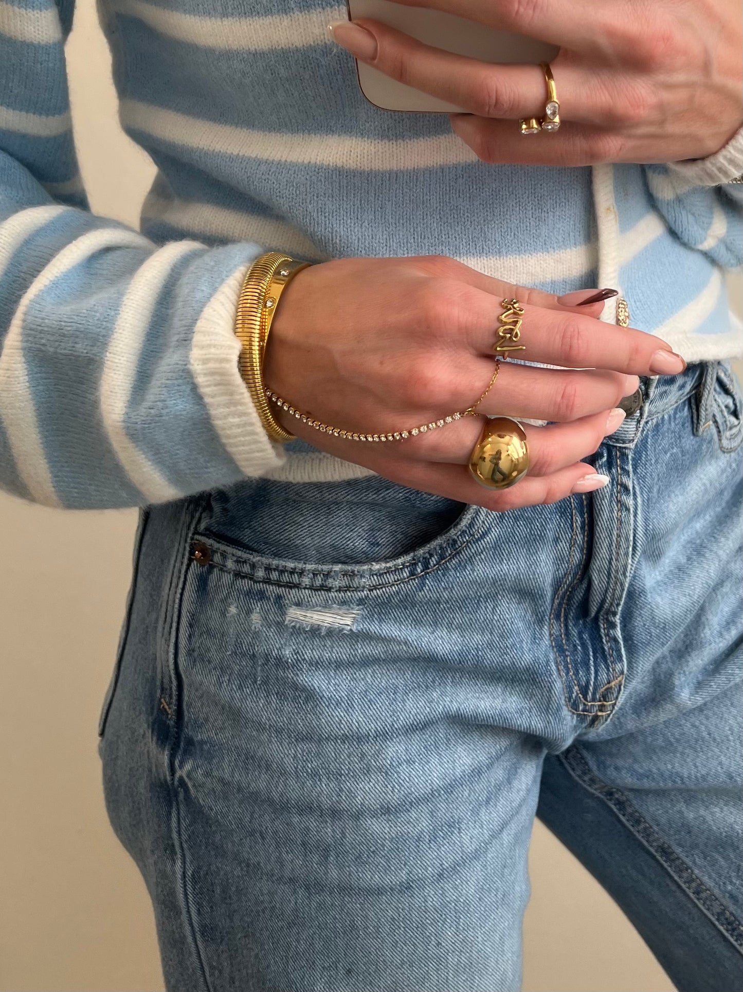 Hand chain only diamonds