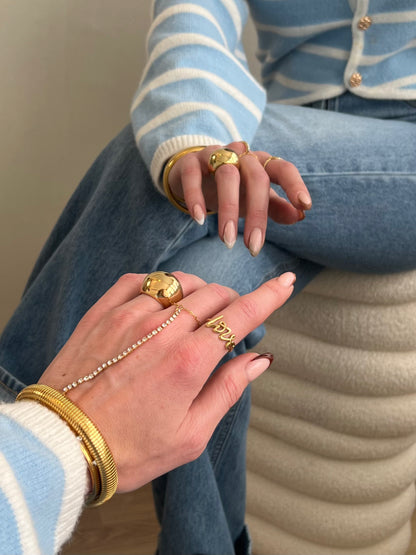 Hand chain only diamonds