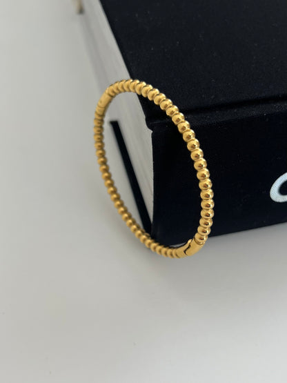 Ribble click bangle