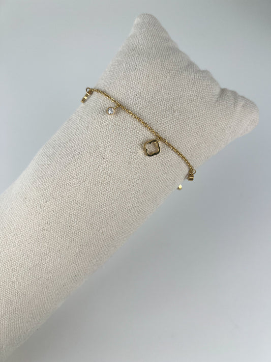 Armband met klaver bedels en diamantjes