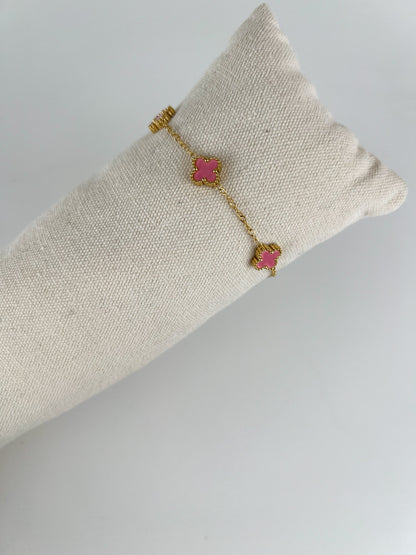 Armband gekleurde klavers