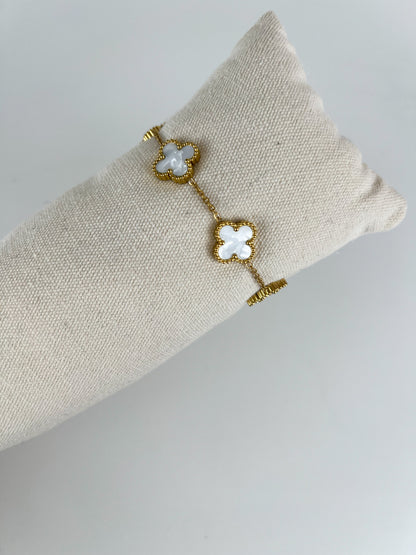 Armband gekleurde klavers