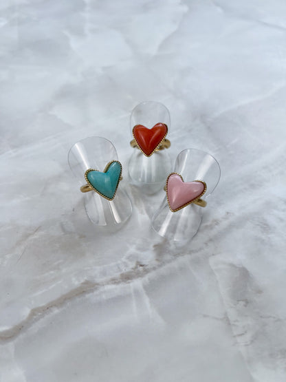 Ring hart met gekleurde steen